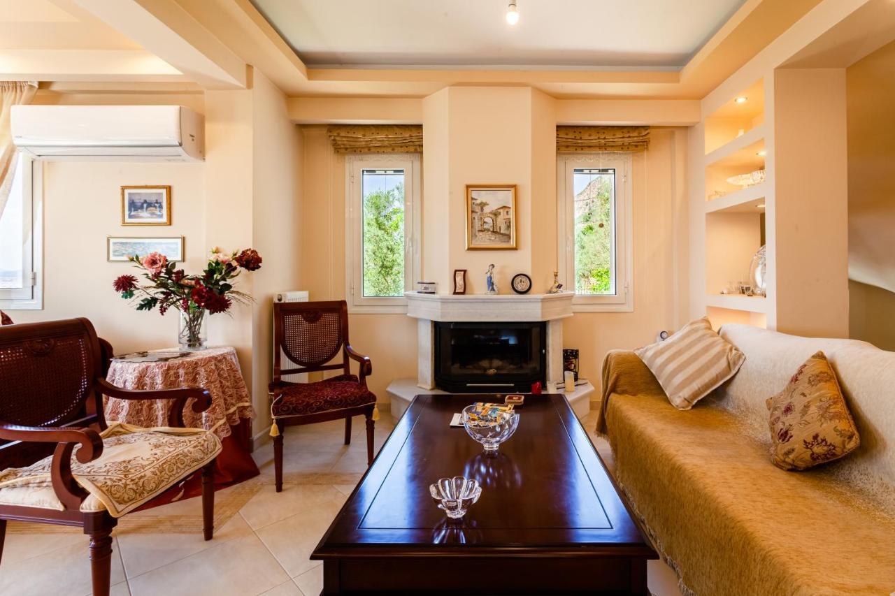 Verga Majestic Sunsets - Elegant & Secluded Retreat Kalamata Ngoại thất bức ảnh